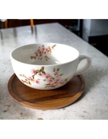 Kwiat Wiśni Filiżanka z Drewnianym Spodkiem w Ozdobnym Pudełku 250 ml