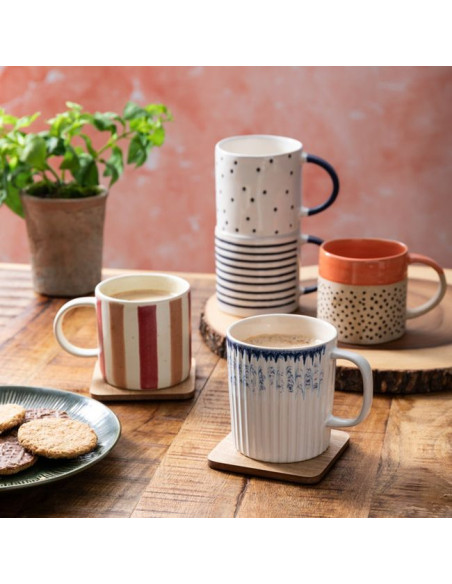 Mikasa, Kubek Kamionkowy Teksturowany Niebieski – 410 ml