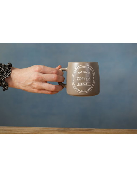 Mikasa, Kubek Kamionkowy Eat Sleep Coffee Repeat – 400 ml