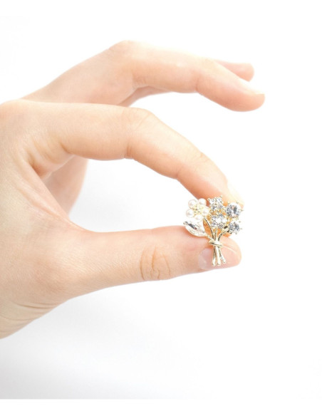 Ozdobny Pin „ROYAL” – Bukiet