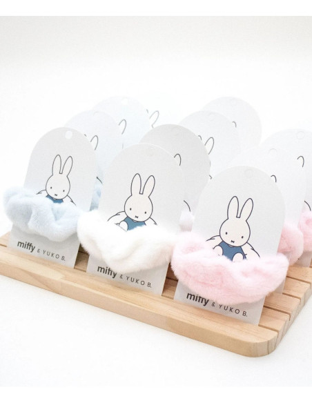 Zestaw 12 gumek do włosów z drewnianym ekspozytorem - Miffy