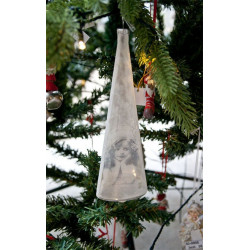 Bombka Szklana z Dziewczynką 